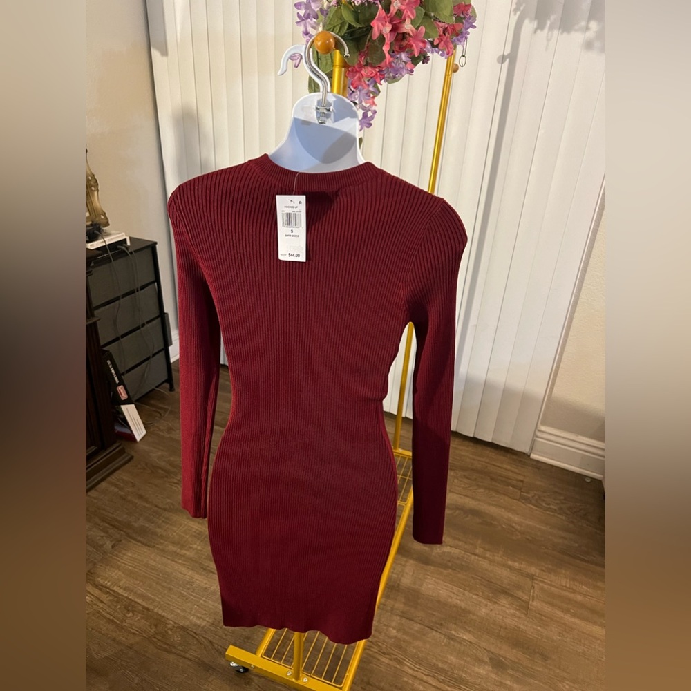 💕NWT💕 Size: S & XL, Burgundy Sweater Dress - Picture 2 of 3
